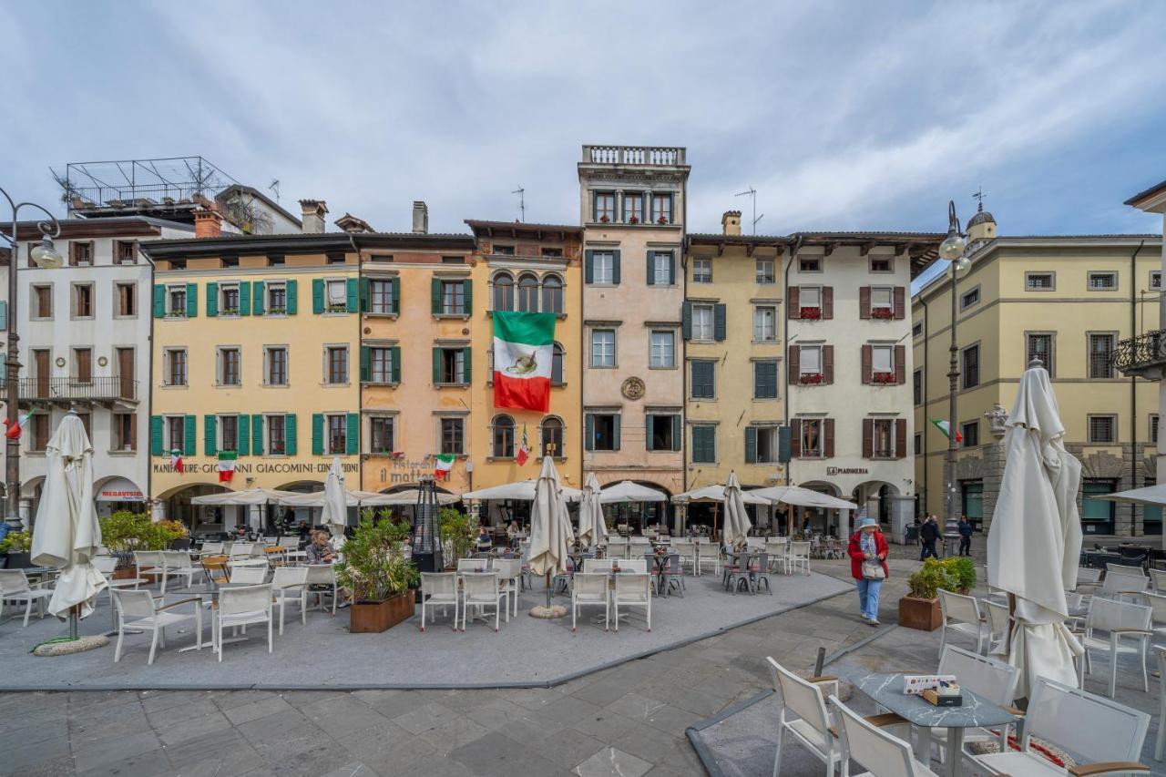 Atelier San Giacomo - Central Apartment Udine Luaran gambar